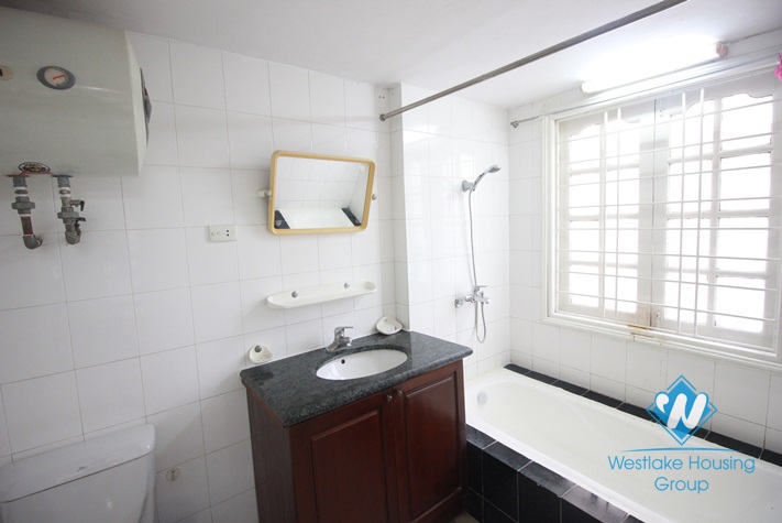 Lakeside house with small yard and nice terrace for rent in Tay Ho